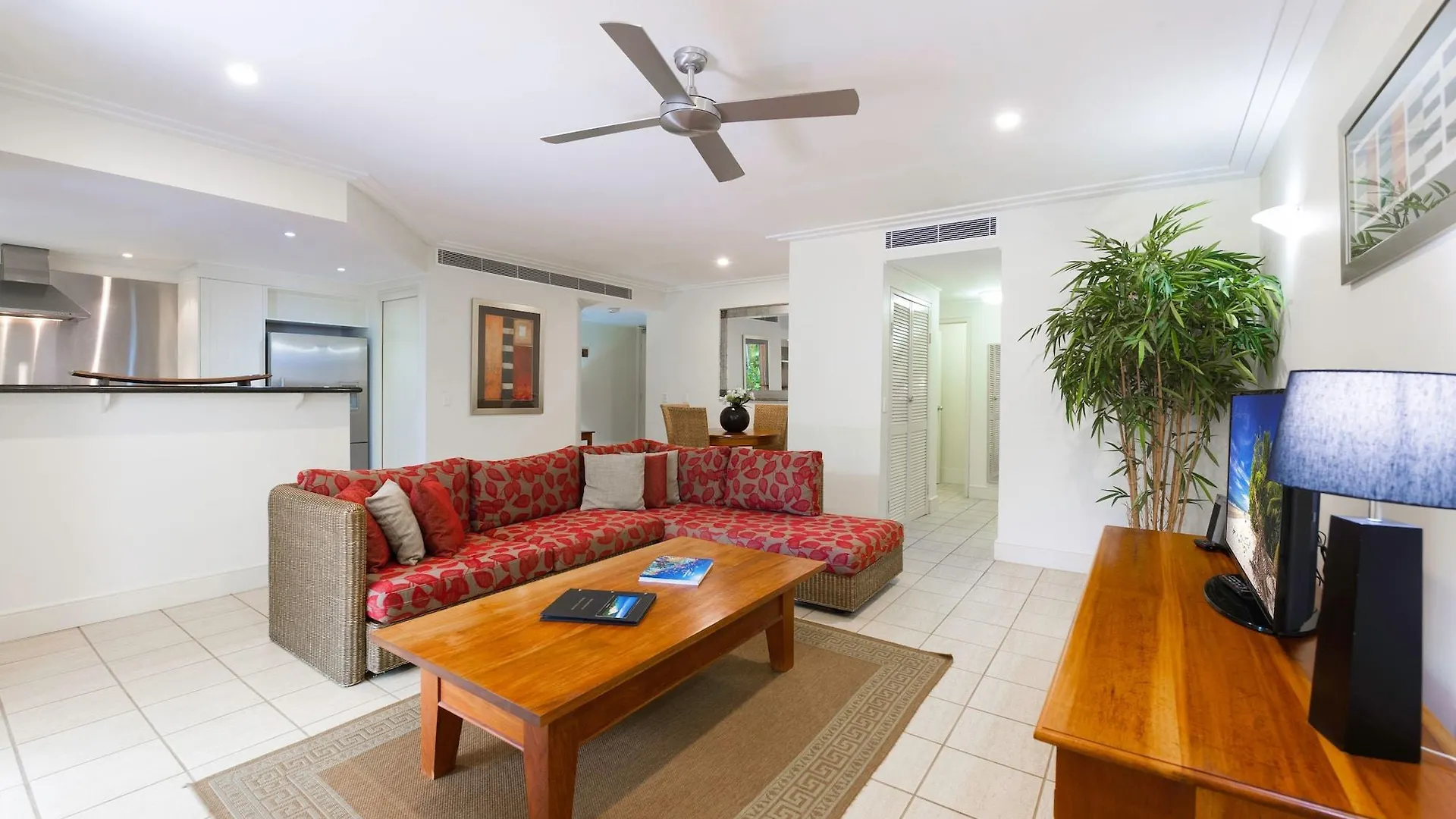 Hotel apartamentowy Mandalay Luxury Beachfront Apartments Port Douglas