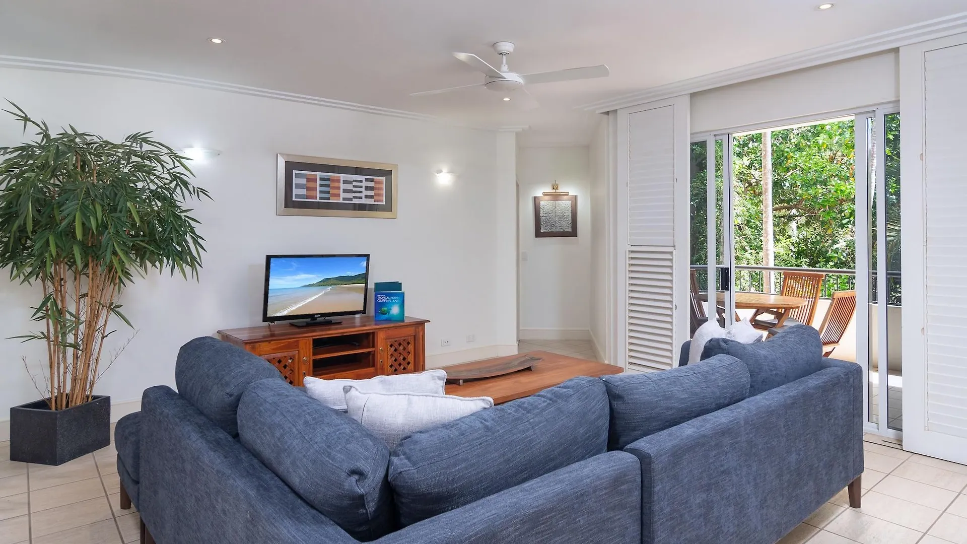 Mandalay Luxury Beachfront Apartments Port Douglas Hotel apartamentowy