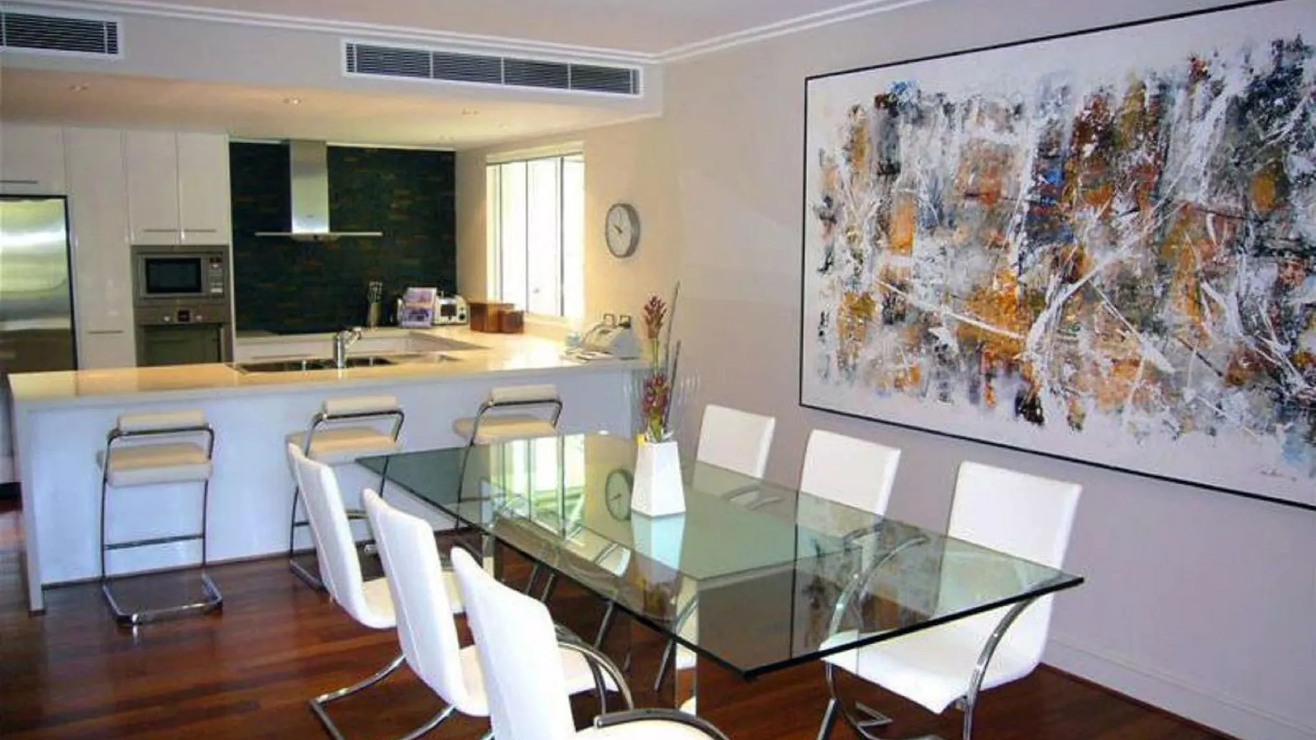 Mandalay Luxury Beachfront Apartments Port Douglas Aparthotel