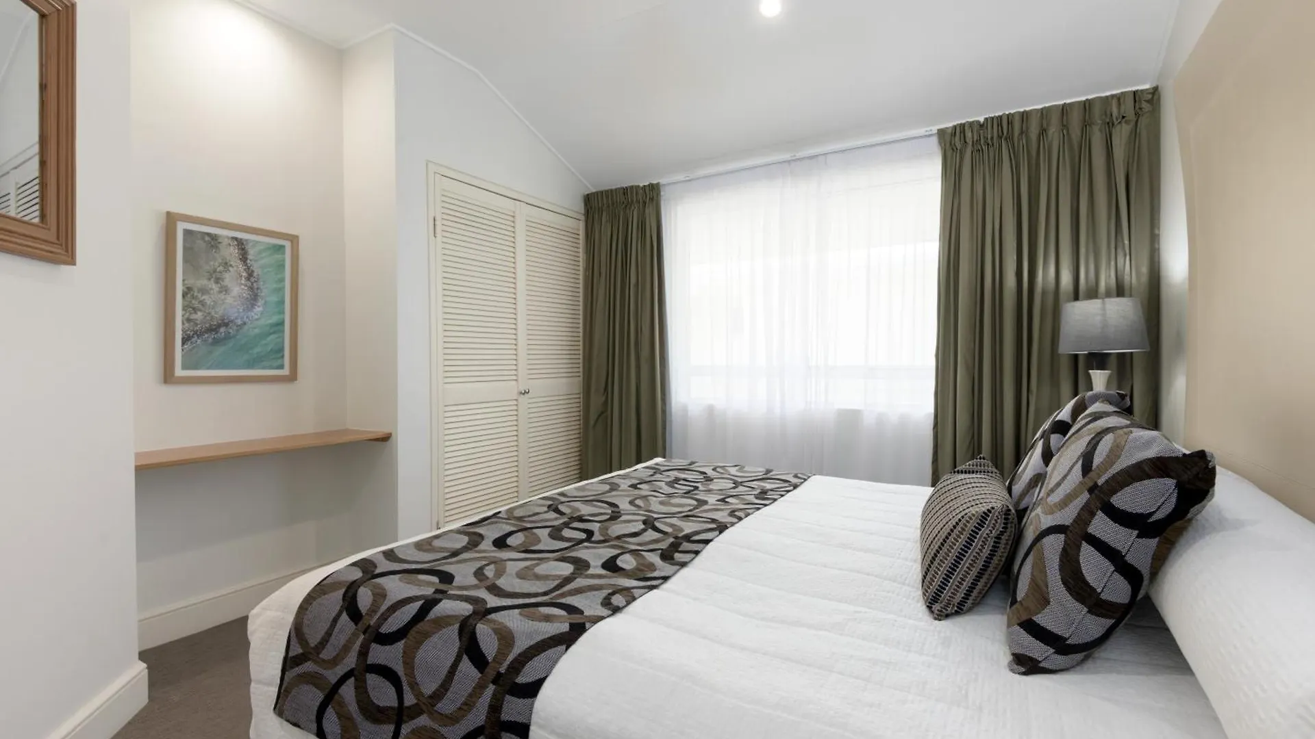 Mandalay Luxury Beachfront Apartments Port Douglas
