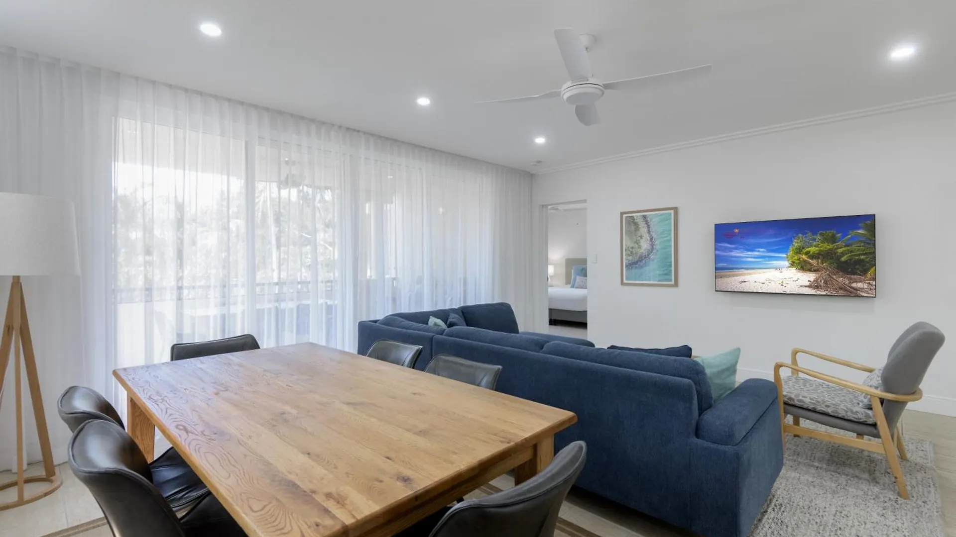 Mandalay Luxury Beachfront Apartments Port Douglas Hotel apartamentowy