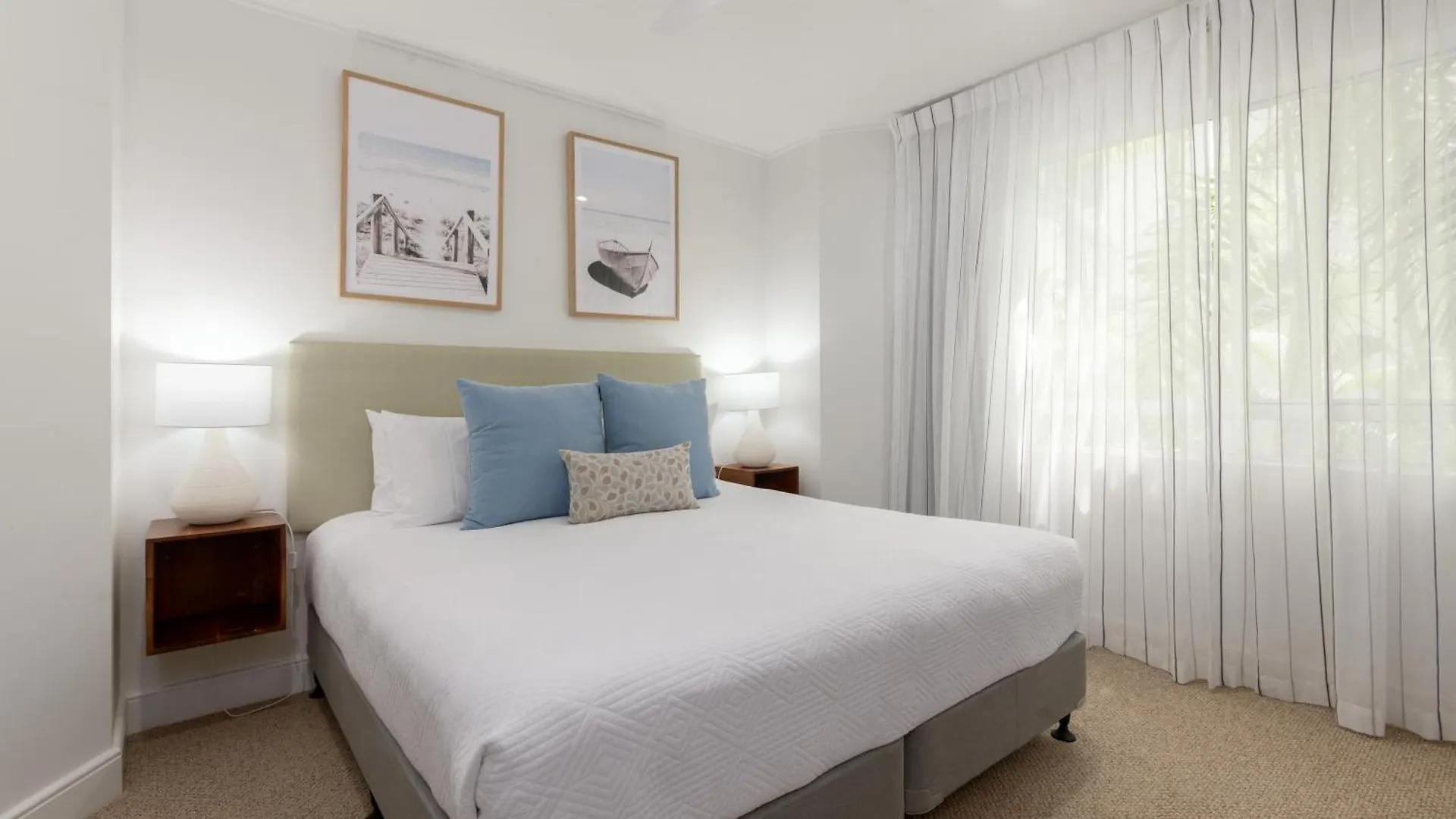 Mandalay Luxury Beachfront Apartments Port Douglas