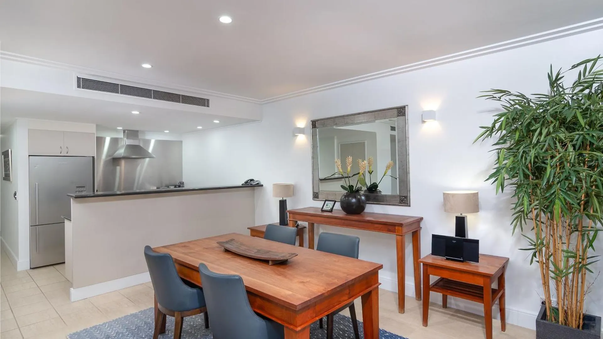 Hotel apartamentowy Mandalay Luxury Beachfront Apartments Port Douglas