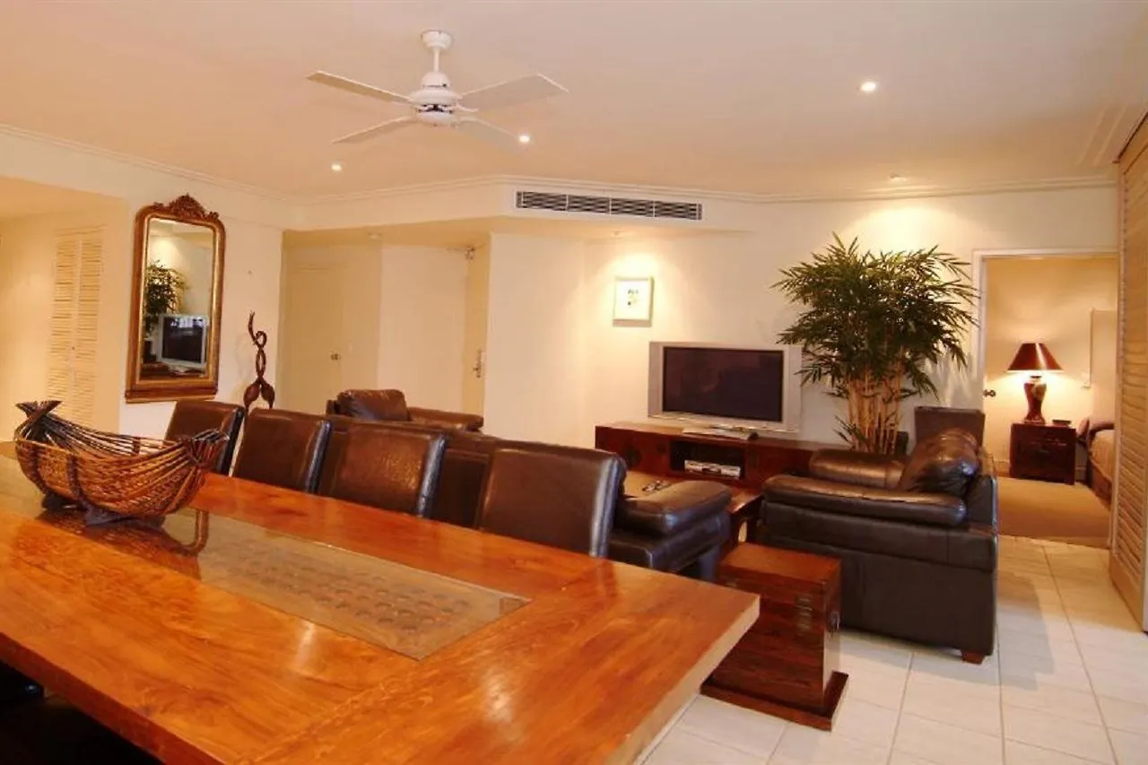 Mandalay Luxury Beachfront Apartments Port Douglas Hotel apartamentowy