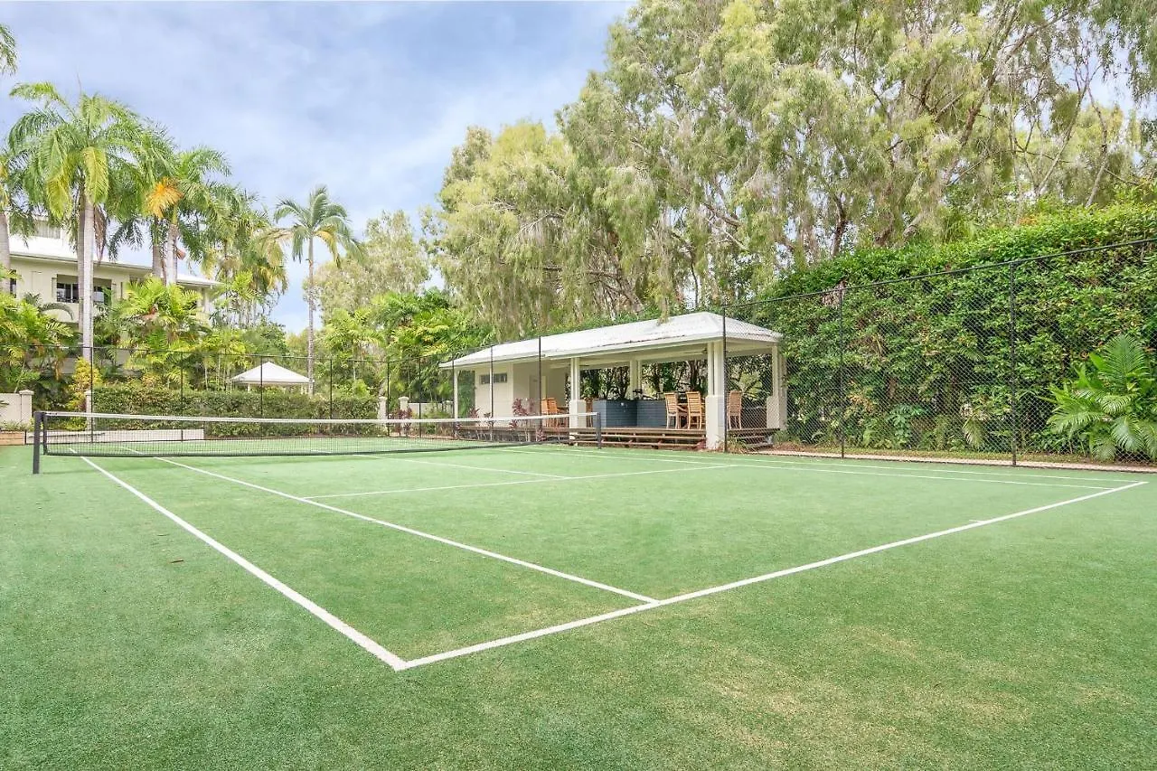 Mandalay Luxury Beachfront Apartments Port Douglas 5*,