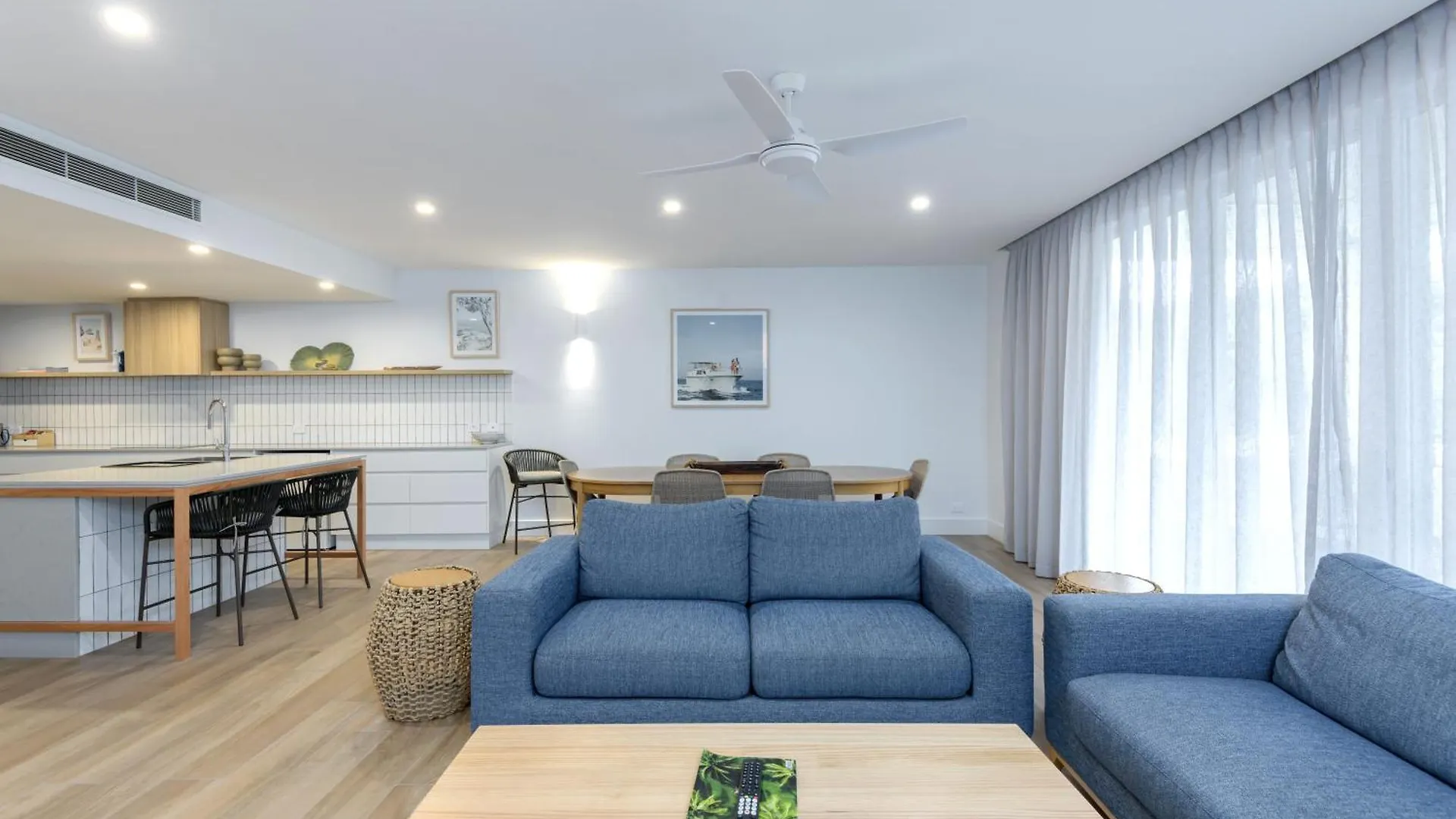 ***** Aparthotel Mandalay Luxury Beachfront Apartments Port Douglas Australië